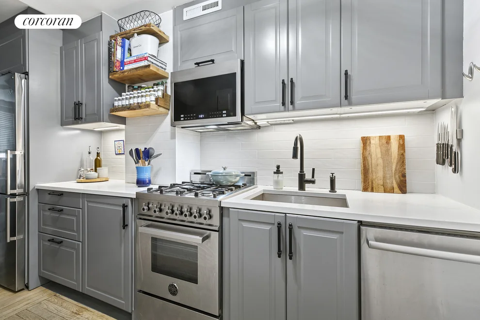 Unit for sale at 433 W 34TH Street, Manhattan, NY 10001