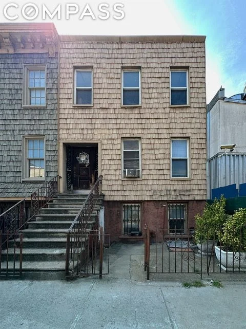 Unit for sale at 569 Lorimer Street, Brooklyn, NY 11211