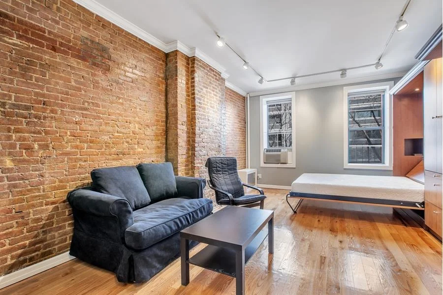 Unit for sale at 212 E 70th Street, Manhattan, NY 10021