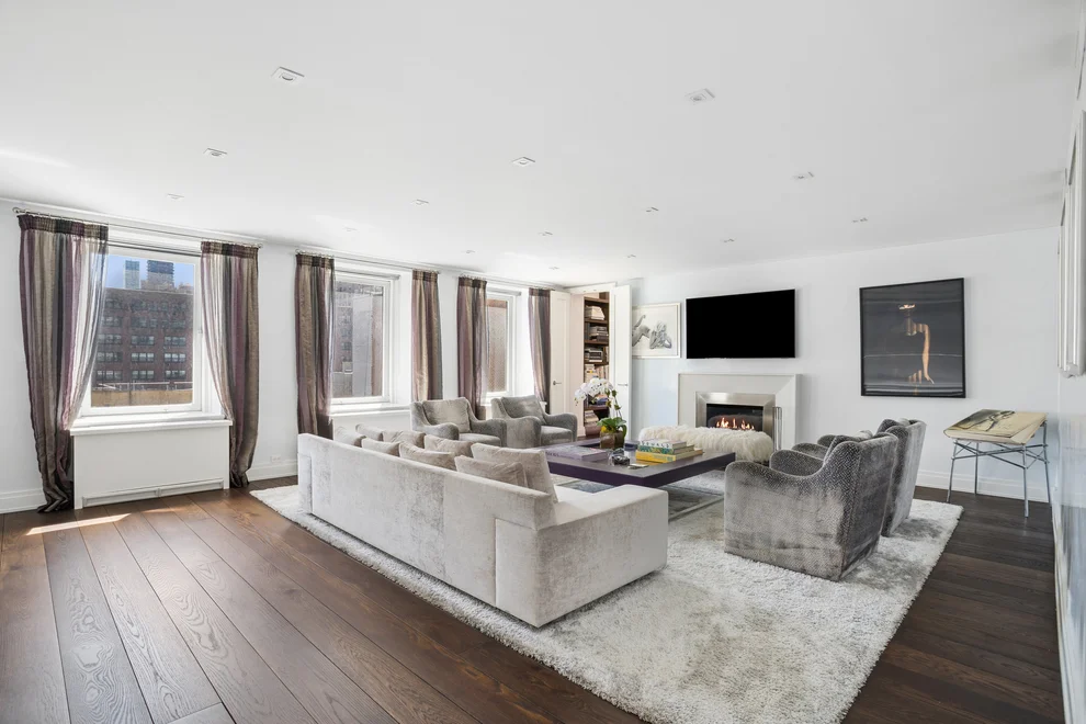 Unit for sale at 340 E 72ND Street, Manhattan, NY 10021