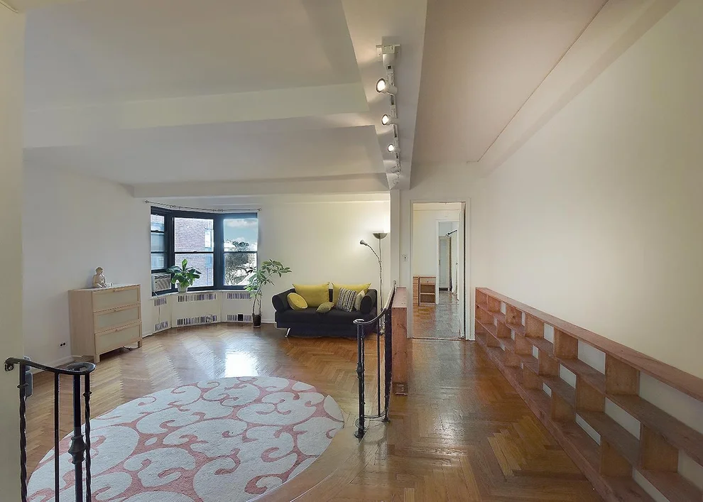 Unit for sale at 72 Park Terrace W, Manhattan, NY 10034