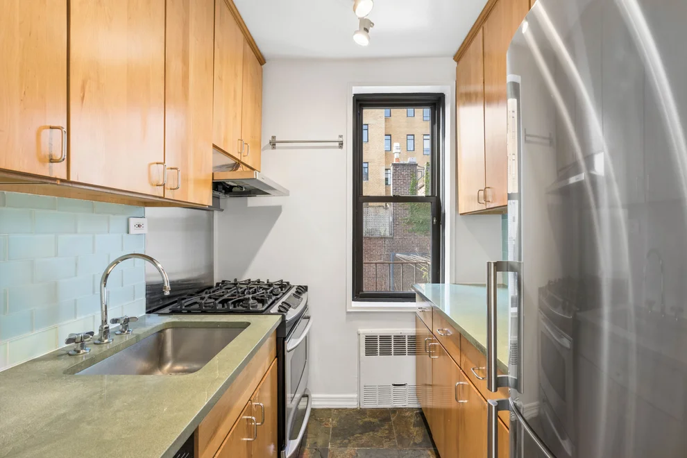 Unit for sale at 100 W 12TH Street, Manhattan, NY 10011
