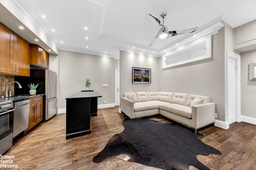 Unit for sale at 140 W 69TH Street, Manhattan, NY 10023