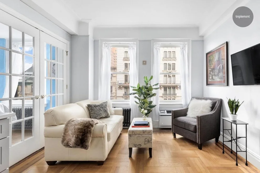 Unit for sale at 310 W 72nd Street, Manhattan, NY 10023
