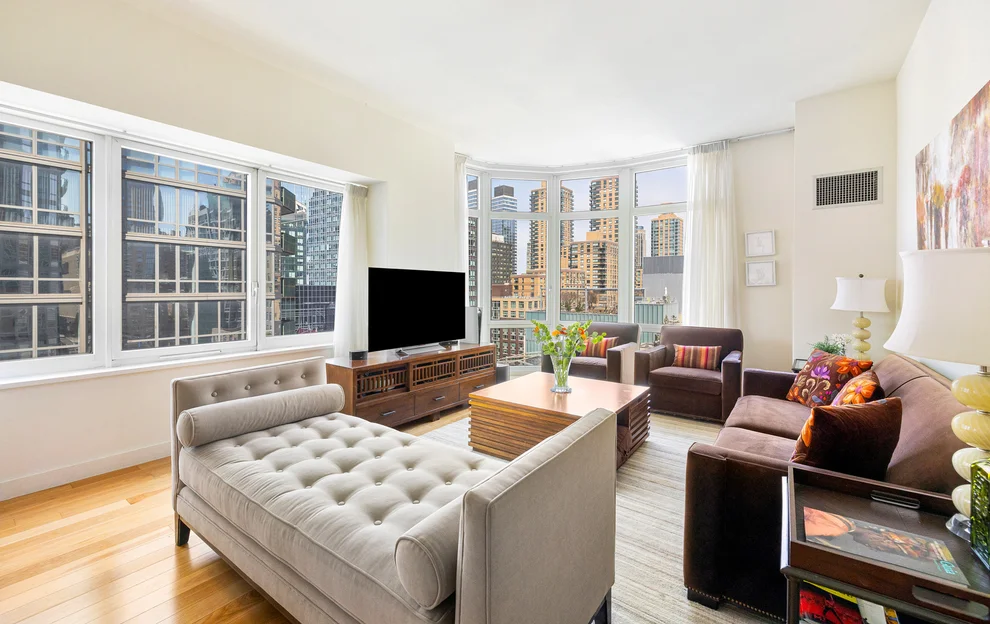 Unit for sale at 555 W 59th Street, Manhattan, NY 10019