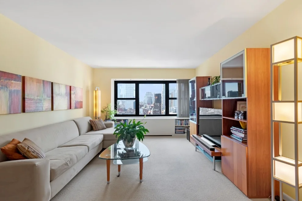 Unit for sale at 160 E 38th Street, Manhattan, NY 10016