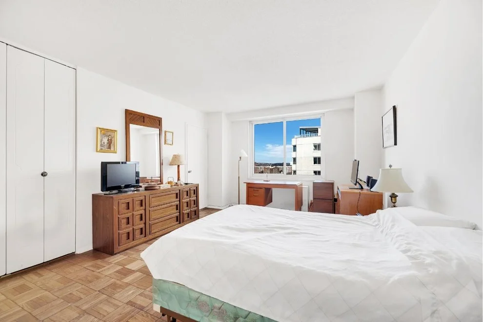 Unit for sale at 3333 HENRY HUDSON Parkway, Bronx, NY 10463