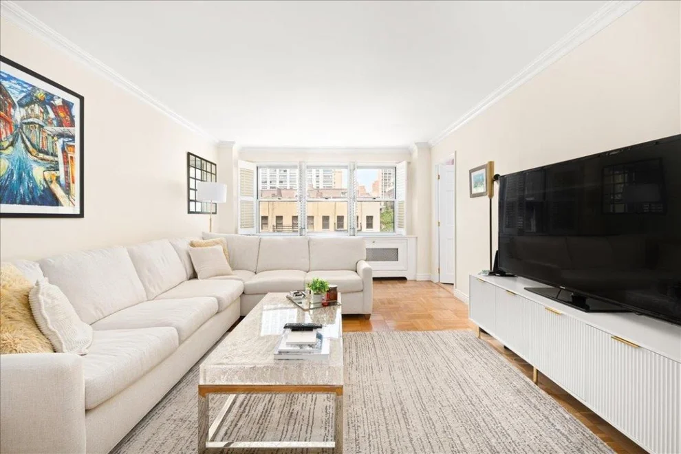 Unit for sale at 300 E 71st Street, Manhattan, NY 10021