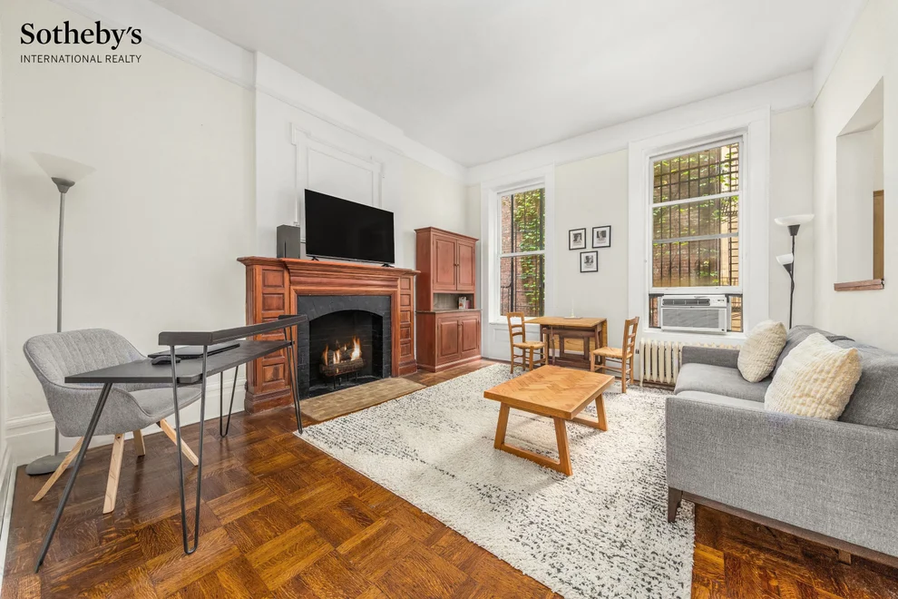 Unit for sale at 302 W 102nd Street, Manhattan, NY 10025