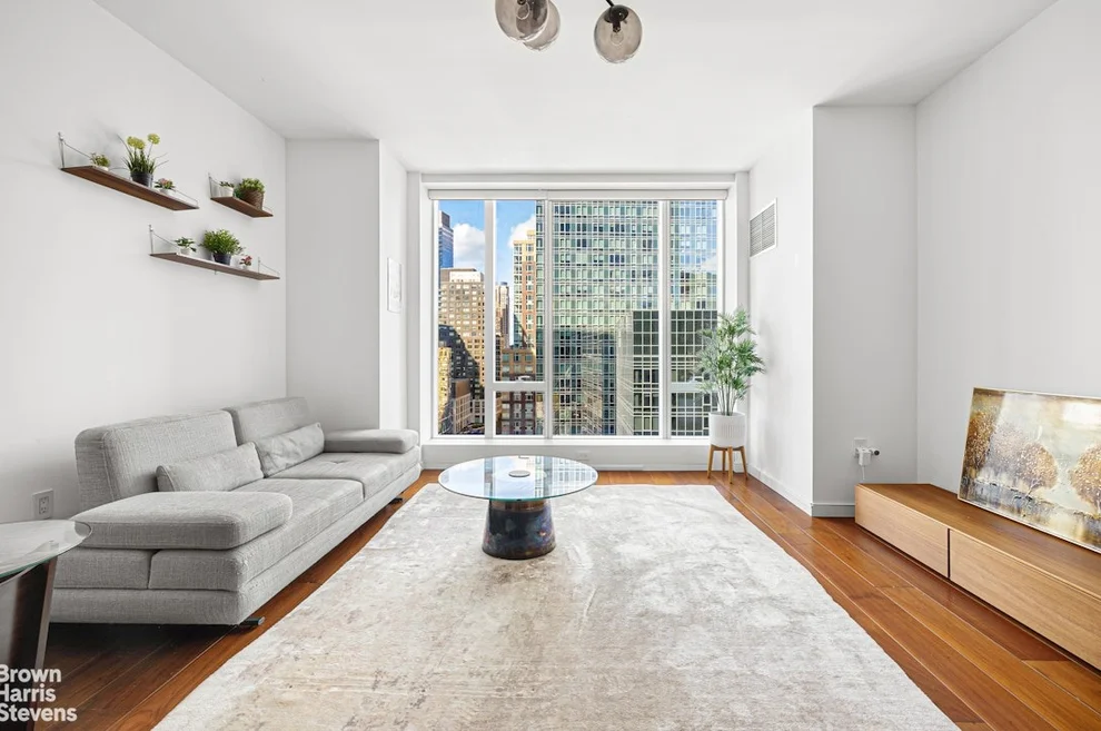 Unit for sale at 1 W END Avenue, Manhattan, NY 10023