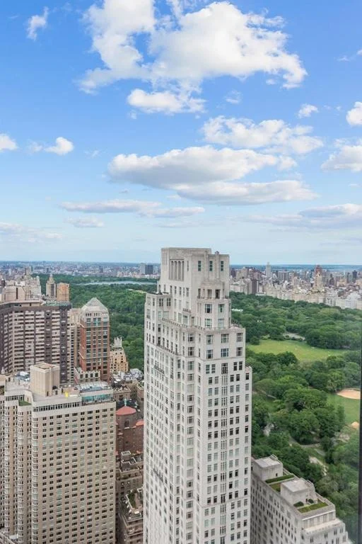 Unit for sale at 80 Columbus Circle, Manhattan, NY 10023