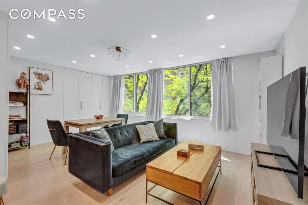 Unit for sale at 353 E 72nd Street, Manhattan, NY 10021