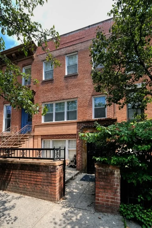 Unit for sale at 31 3rd Street, Brooklyn, NY 11231