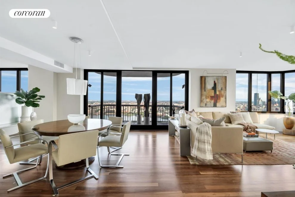 Unit for sale at 52 E END Avenue, Manhattan, NY 10028