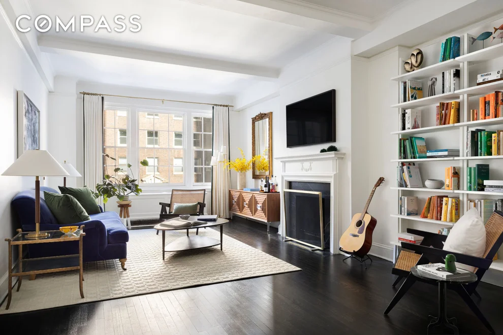 Unit for sale at 164 E 72nd Street, Manhattan, NY 10021