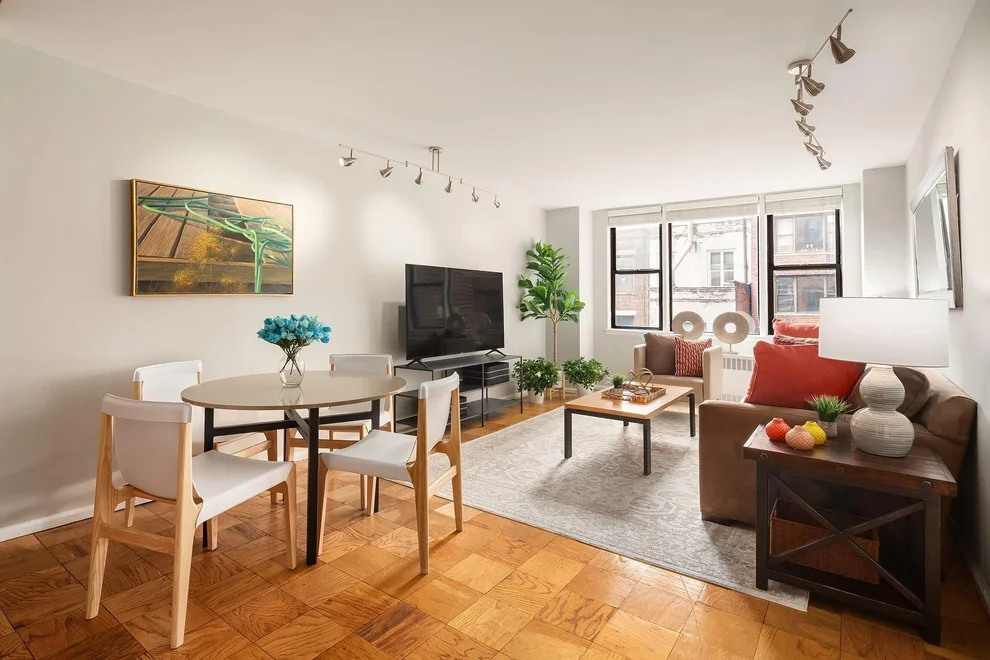 Unit for sale at 200 W 79TH Street, Manhattan, NY 10024