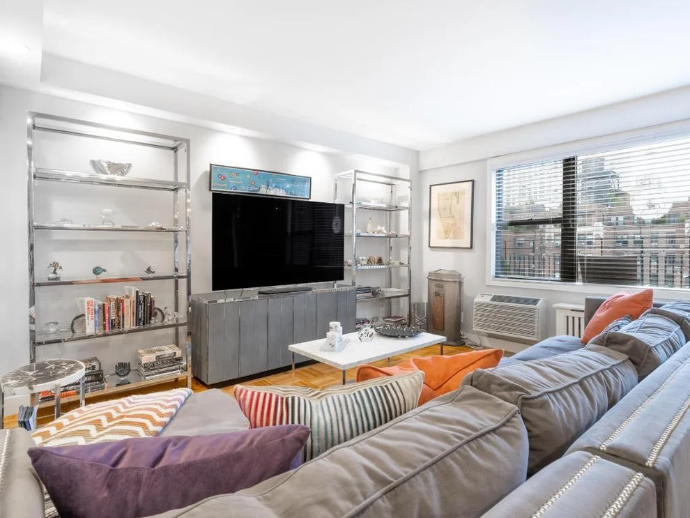 Unit for sale at 345 E 52nd Street, Manhattan, NY 10022