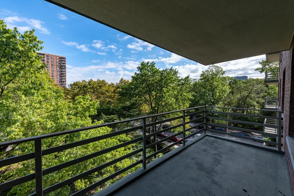 Unit for sale at 372 CENTRAL Park W, Manhattan, NY 10025