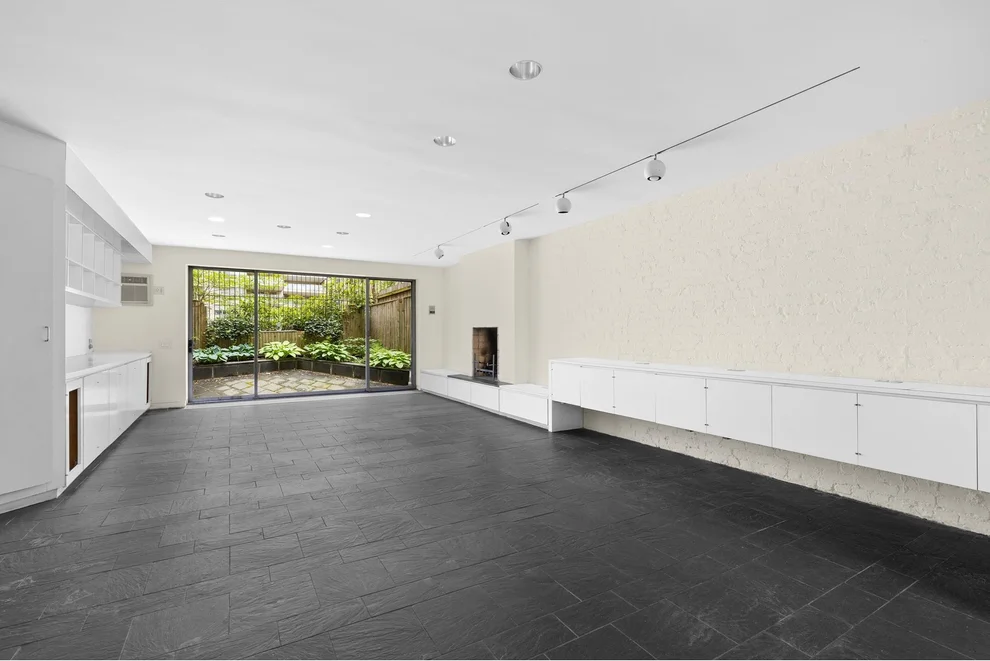 Unit for sale at 534 E 87TH Street, Manhattan, NY 10128