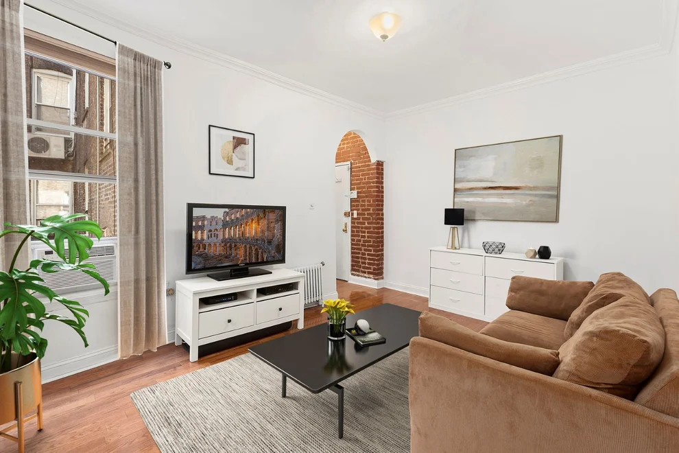 Unit for sale at 261 W 22ND Street, Manhattan, NY 10011