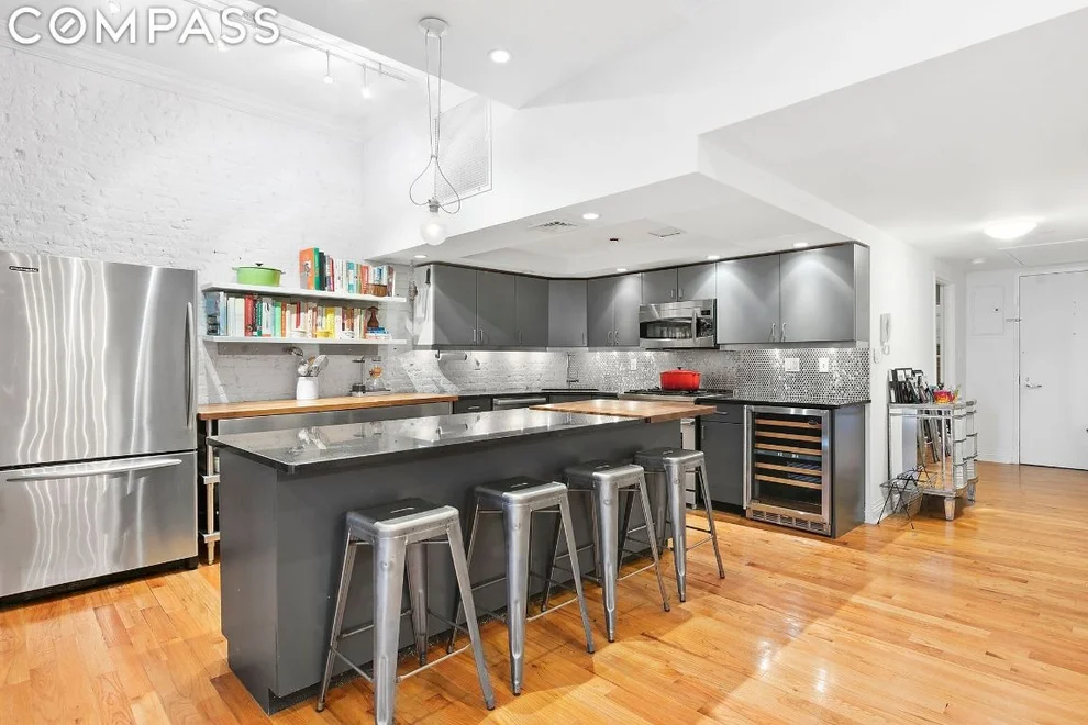 Unit for sale at 25 Murray Street, Manhattan, NY 10007
