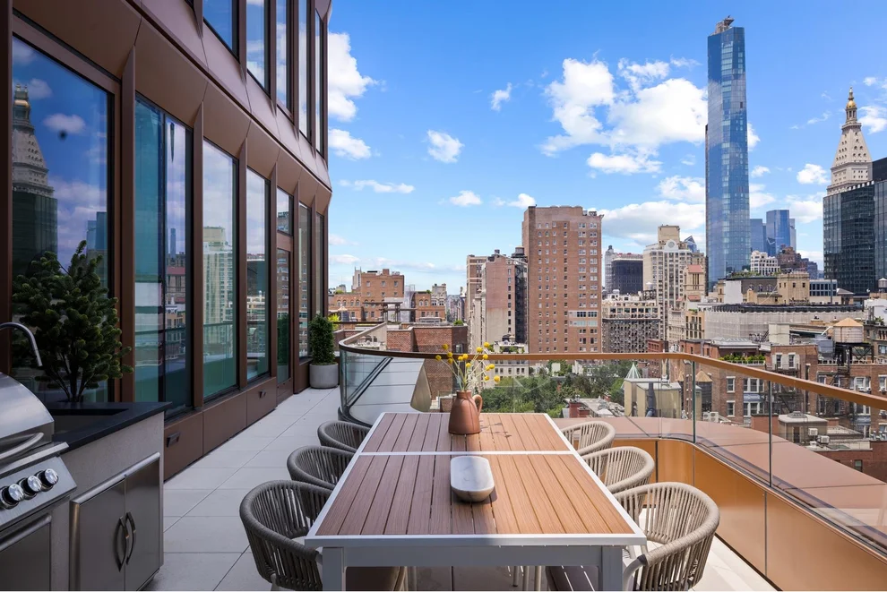 Unit for sale at 200 E 20TH Street, Manhattan, NY 10003