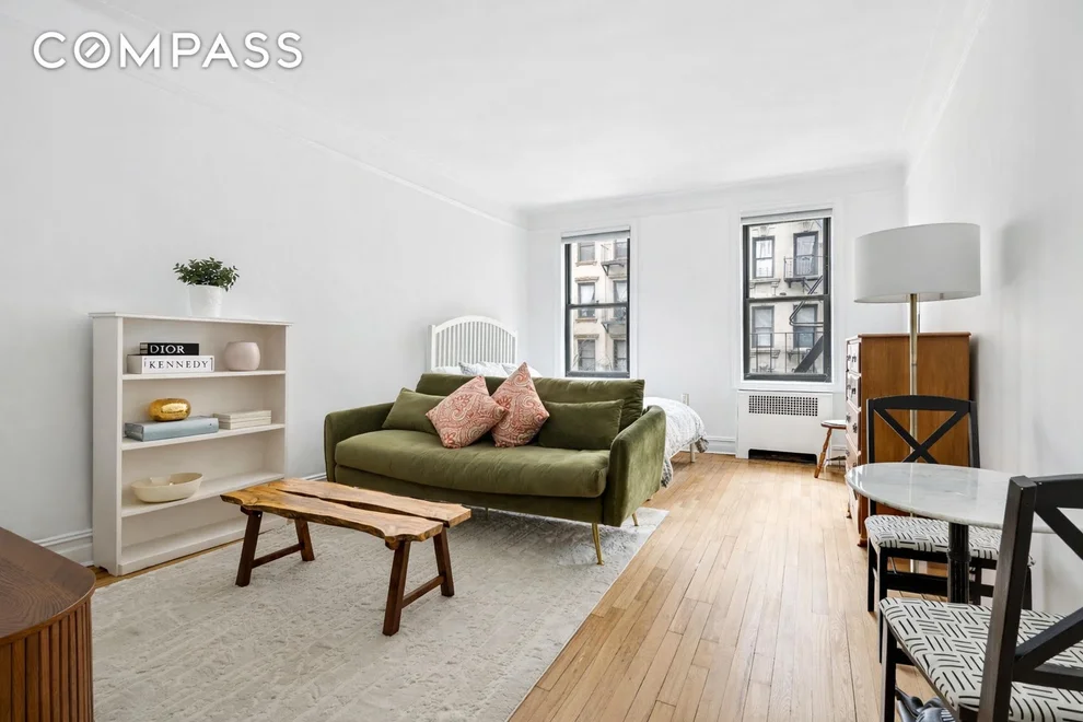 Unit for sale at 121 E 88th Street, Manhattan, NY 10128
