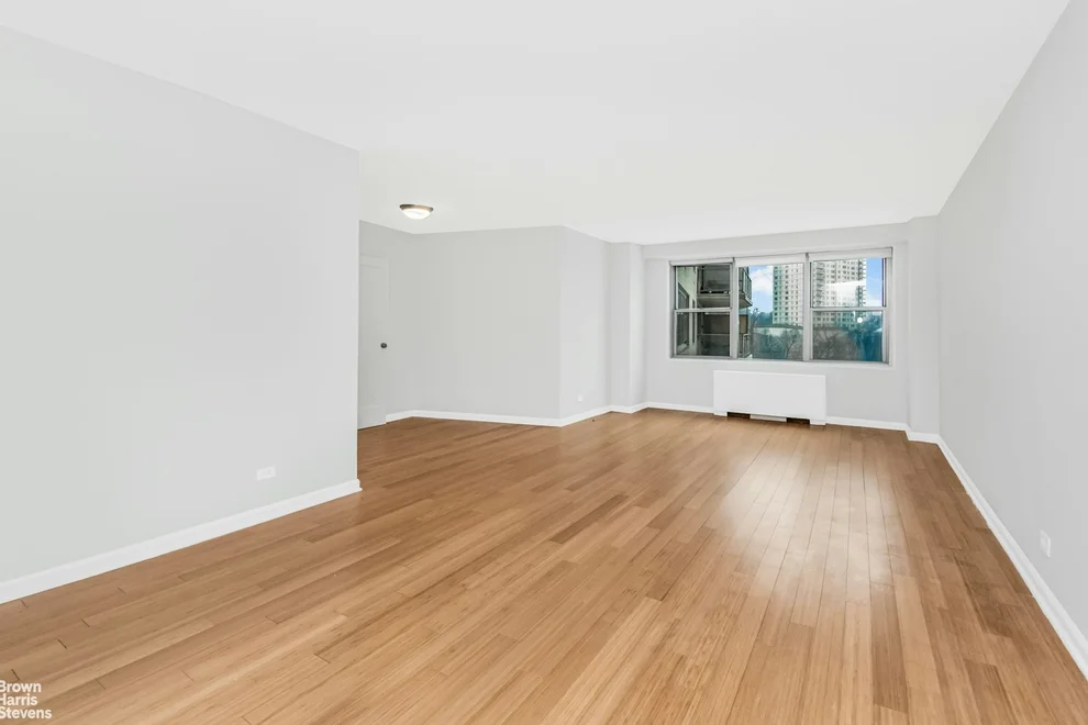 Unit for sale at 2500 JOHNSON Avenue, Bronx, NY 10463