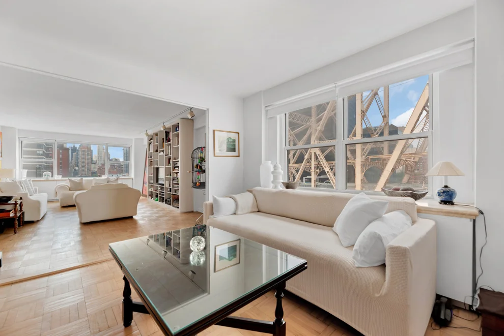 Unit for sale at 35 SUTTON Place, Manhattan, NY 10022