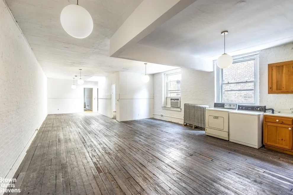 Unit for sale at 131 W 24TH Street, Manhattan, NY 10011