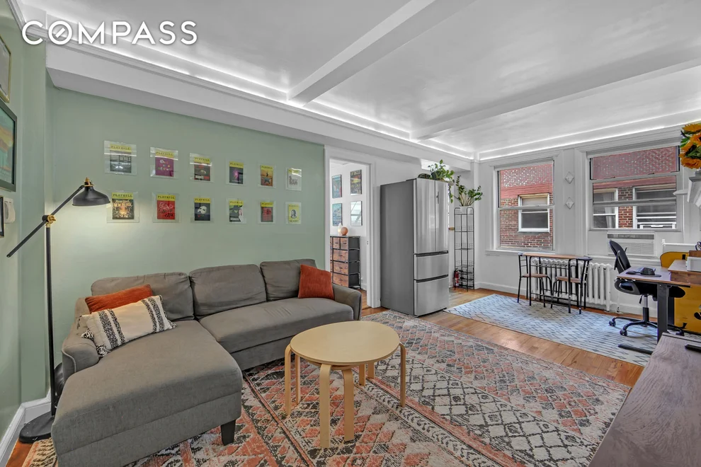 Unit for sale at 333 E 43rd Street, Manhattan, NY 10017
