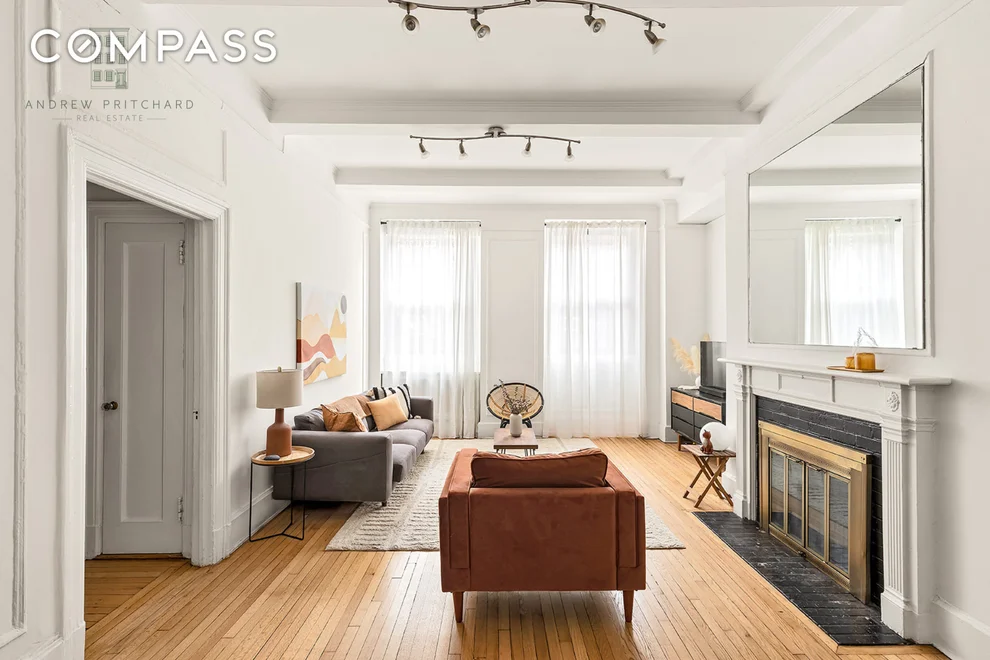 Unit for sale at 212 E 48th Street, Manhattan, NY 10017