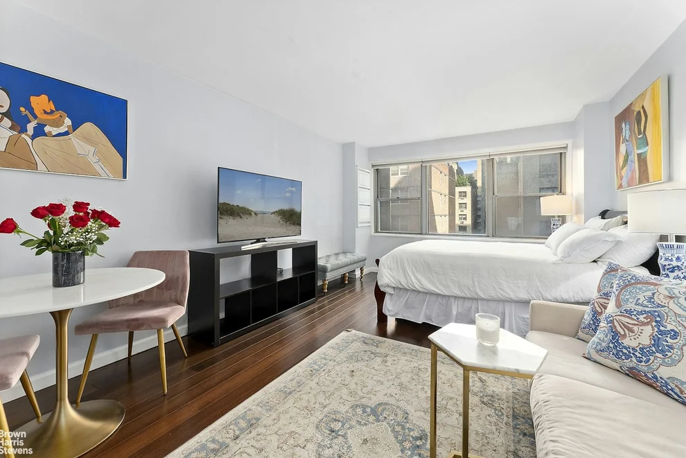 Unit for sale at 10 W 15TH Street, Manhattan, NY 10011
