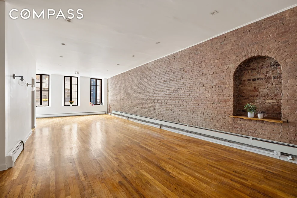 Unit for sale at 17 Murray Street, Manhattan, NY 10007