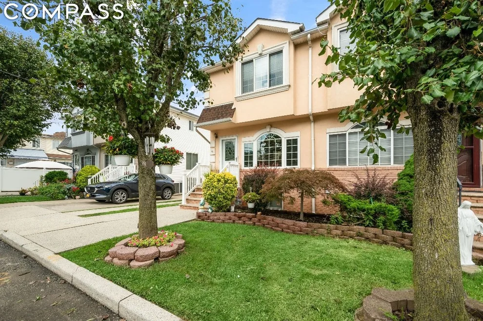 Unit for sale at 43 Crabtree Avenue, StatenIsland, NY 10309