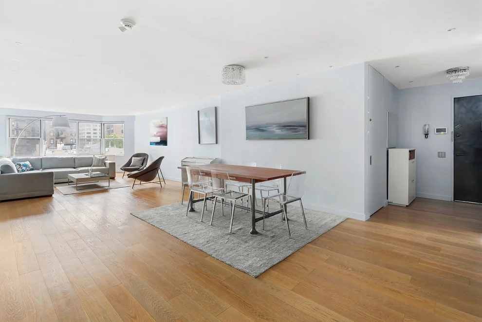 Unit for sale at 150 E 61st Street, Manhattan, NY 10065