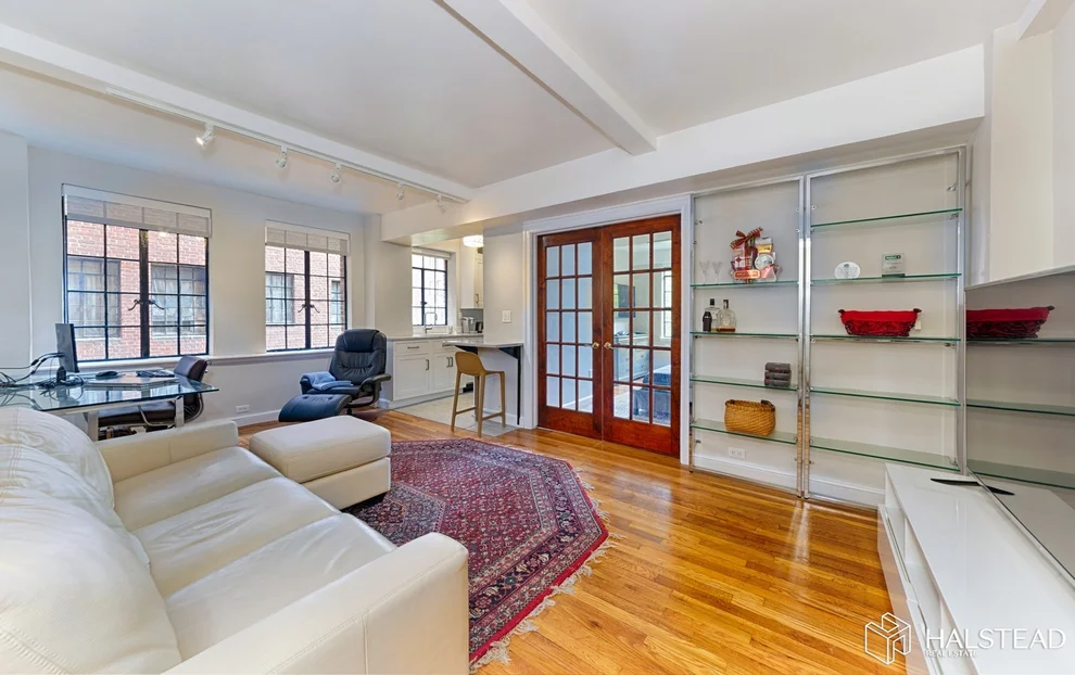 Unit for sale at 333 E 43RD Street, Manhattan, NY 10017