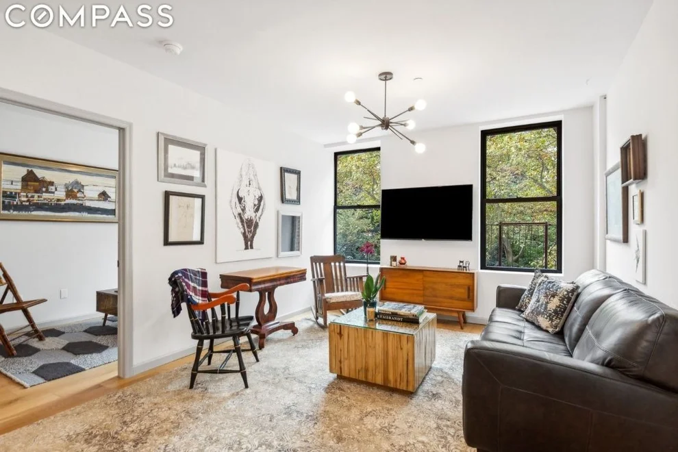 Unit for sale at 250 Manhattan Avenue, Manhattan, NY 10026