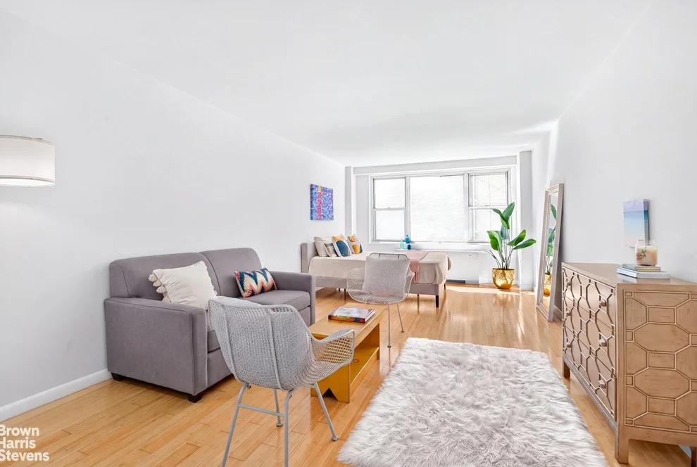 Unit for sale at 520 E 72ND Street, Manhattan, NY 10021