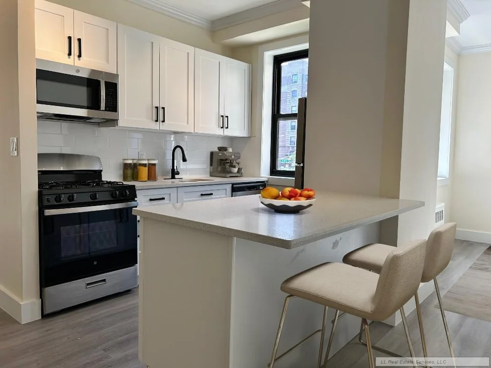 Unit for sale at 269 Bennett Avenue, Manhattan, NY 10040