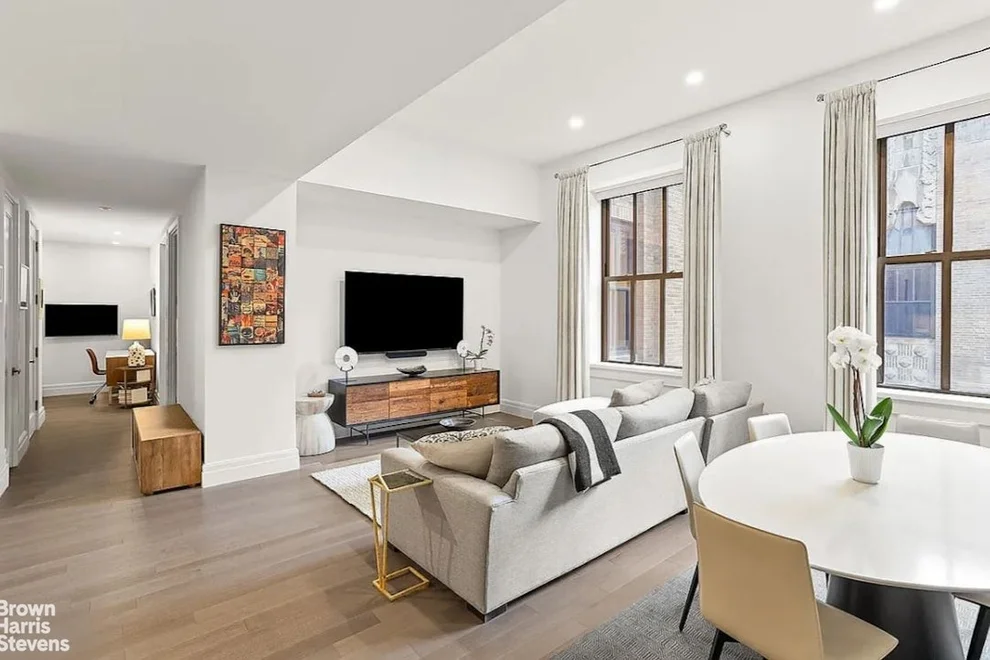 Unit for sale at 100 BARCLAY Street, Manhattan, NY 10007