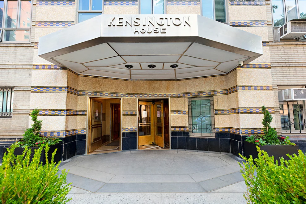 Unit for sale at 200 W 20TH Street, Manhattan, NY 10011
