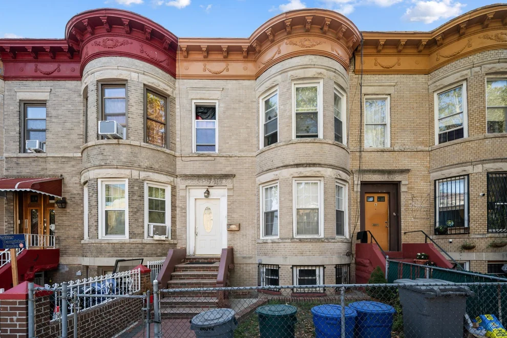Unit for sale at 8 Raleigh Place, Brooklyn, NY 11226