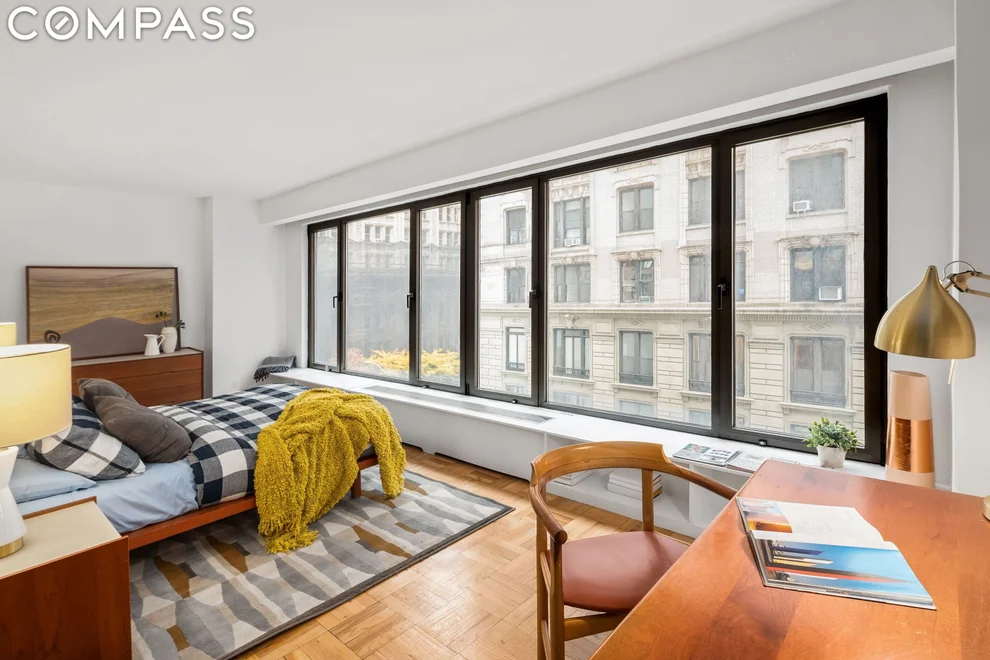 Unit for sale at 200 Central Park S, Manhattan, NY 10019