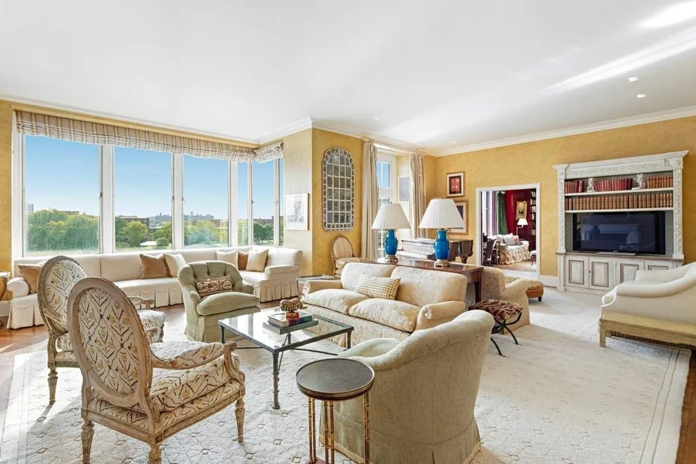 Unit for sale at 10 Gracie Square, Manhattan, NY 10028