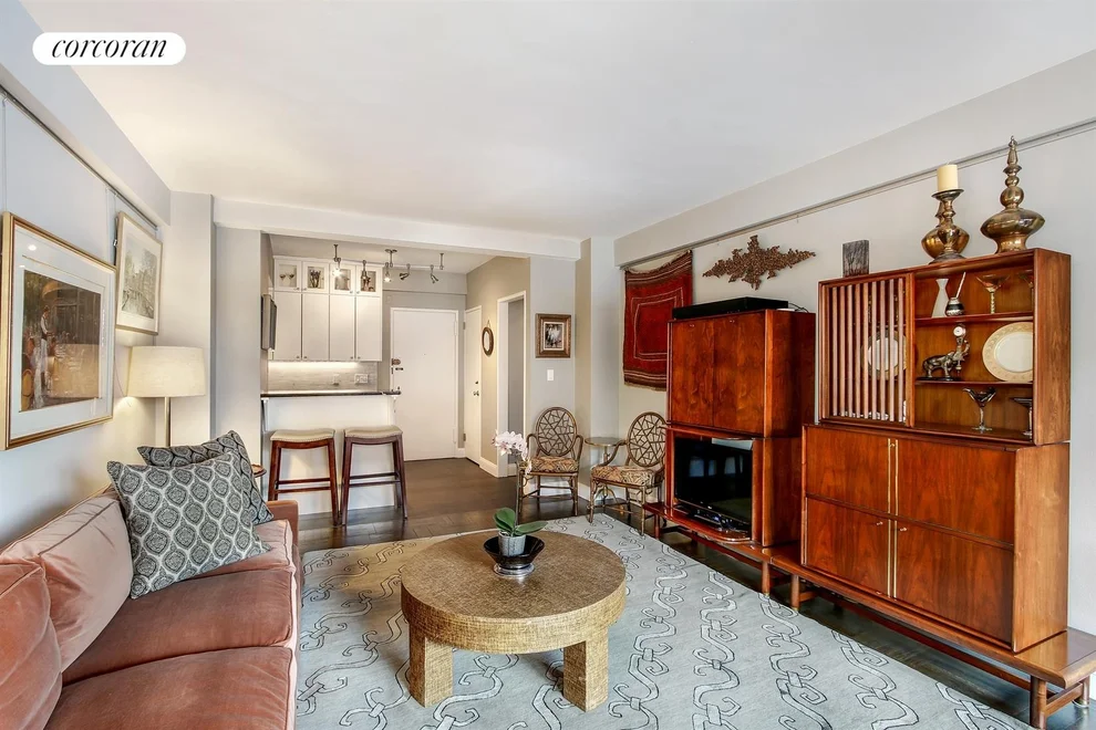 Unit for sale at 45 E END Avenue, Manhattan, NY 10028