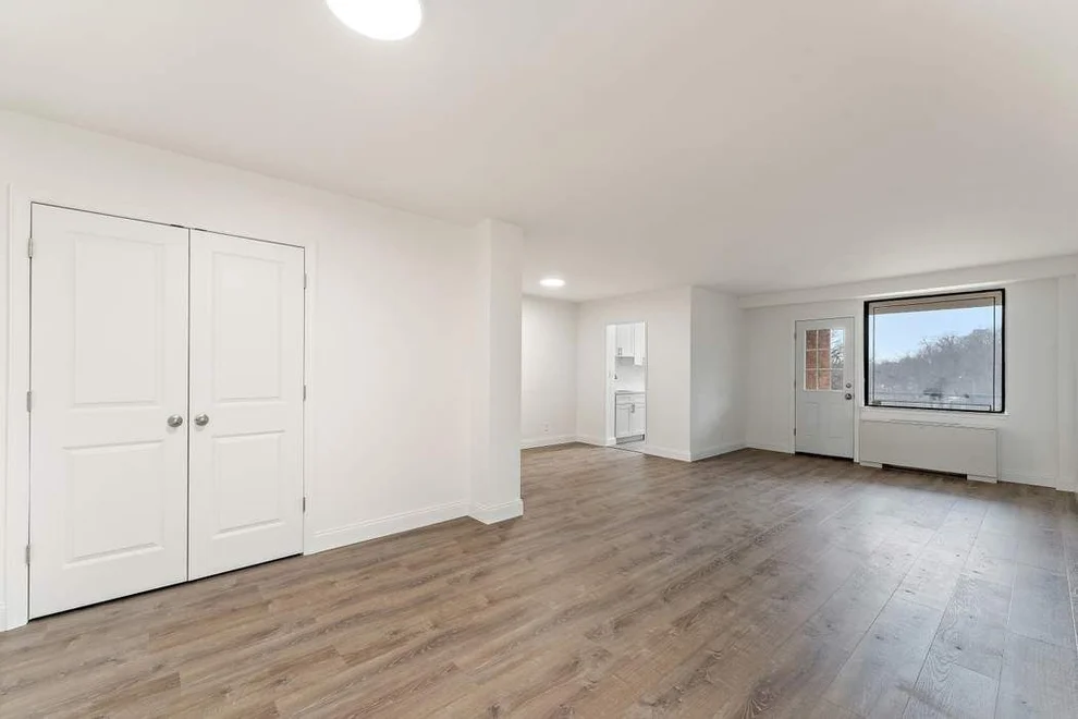 Unit for sale at 4901 Henry Hudson Parkway W, Bronx, NY 10471