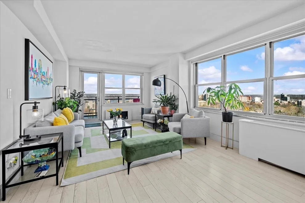 Unit for sale at 555 KAPPOCK Street, Bronx, NY 10463