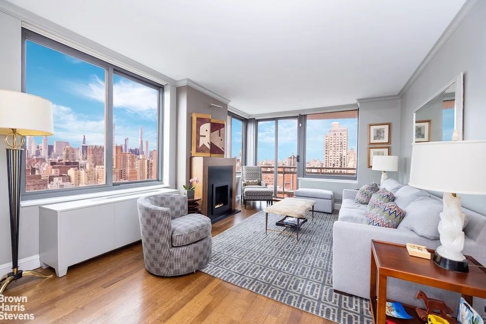 Unit for sale at 300 E 85TH Street, Manhattan, NY 10028