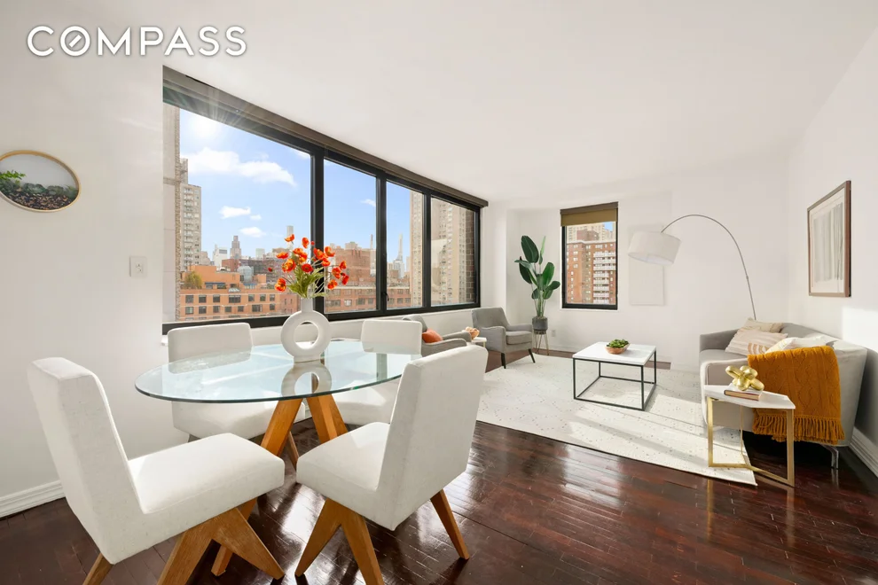 Unit for sale at 52 E End Avenue, Manhattan, NY 10028